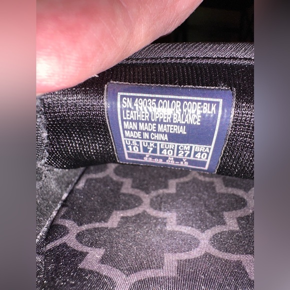 Sketchers size 10 - Picture 10 of 11